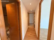 UN PISO DE 3 DORMITRIOS EN URBANIZACIÓN CON PISCINA