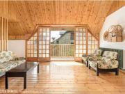 Una casa de película a los pies de la montaña