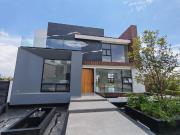 Una Forma de Habitar el Mundo: Residencia de Alto Perfil...