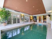 Lucas Fox presenta esta lujosa villa de más de 800 m²,...