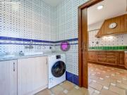 Una villa con unas vistas impresionantes y a un paso de...