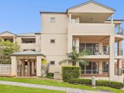 Unbeatable Hospital Hill Location