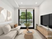 Unbeatable St Kilda Lifestyle Living Moments from the Beach