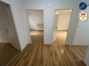 Unbefristet! Erstbezug! Drei separat begehbare Zimmer...