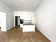 UNBEFRISTET: Generalsanierte 5 Zimmer Altbauwohnung mit...