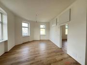 UNBEFRISTET Helle 3 Zimmer Altbauwohnung ohne Lift WG...