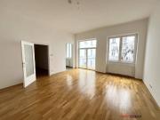 UNBEFRISTET Helle hofseitige 3 Zimmer Altbauwohnung mit...