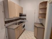 UNBEFRISTET: Kleine Balkon Wohnung in Ruhelage...