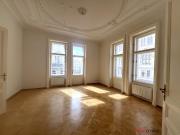 UNBEFRISTET Repräsentatives 9 Zimmer Altbau Büro mit...