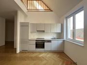 UNBEFRISTET Ruhige und helle 6 Zimmer Maisonette Wohnung...