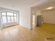 UNBEFRISTET und WG GEEIGNET Schöne, teilsanierte...