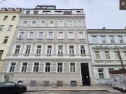 | UNBEFRISTET VERMIETETER ALTBAU | SANIERTES HAUS |...