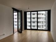 UNBEFRISTETE 2 Zimmer im 12en Stockwerk mit Loggia und...