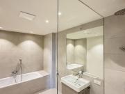 UNBEFRISTETE 3 Zimmer Neubau mit Loggia