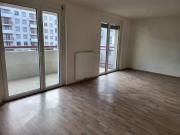 Unbefristete 3 Zimmer Wohnung mit Loggia!