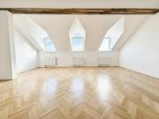 Unbefristete Dachgeschosswohnung