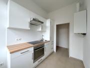 Unbefristete helle 3 Zimmer Wohnung