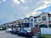 Unblock view, 2 car parks, 4 km to CIQ, close to Singapore