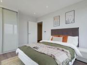 Uncle, Southall, 3 Bedroom Flat