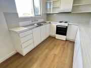 UNDER OFFER! UNDER OFFER!
