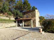 SOUS OFFRE Une jolie maison en pierre, sur 8000m2...