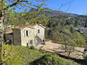 une maison ardéchoise rénovée de 261 m2 habitables, avec 460