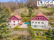 Une maison de campagne et une maison d'amis,...