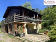 Une maison de style chalet de 3 chambres à Seix sur un terra