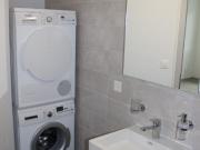 Une résidence accueillante et entourée de verdure |...