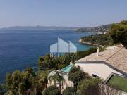Une villa d'exception à vendre avec vue mer à...
