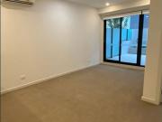 Unfurnished 1 Bedrooms 1 Bathroom Apartment