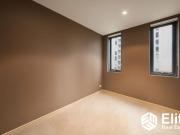 Unfurnished 2Bed 1 Bath apartment for rent near RMIT...