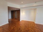 Unfurnished 3 Bedroom Condo for lease with 2 Parkings at...