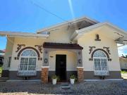 Unfurnished 3 bedrooms 2 toilet and bath house for rent...