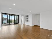 Unfurnished 3 Bedrooms Parque Apartment