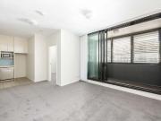 Unfurnished apartment, moments to Darling Harbour Unfurnished apartment, moments to Darling Harbour