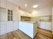 UNFURNISHED ELEGANT FLOORBOARD TWO BEDROOM APARTMENT...