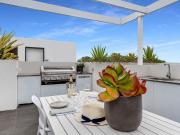 Unfurnished, Ground Floor 2 Bedroom Apartment walk to...