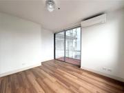 UNFURNISHED LUXURY FLOORBOARD THREE BEDROOM WITH A...