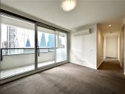 UNFURNISHED SPACIOUS THREE BEDROOM ONE CARPARK APARTMENT...