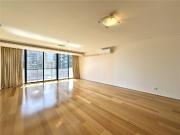 UNFURNISHED SPACIOUS THREE BEDROOM TWO CARPARK APARTMENT...