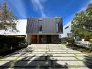 Unica Casa en Venta en ALCAZAR ORIENTE