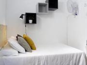 Acogedor Habitación en 239 Carrer Gran de Gràcia