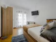 Bonito Habitación en Calle de Marcenado, Ciudad Jardín