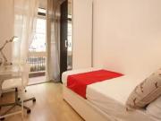 Acogedor Habitación en Carrer de Caballero, Les Corts