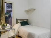 ¡En alquiler! Habitación en Carrer de Cabanes, El Poblesec