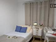 ¡Renta! Se alquila habitación en piso compartido de 5...