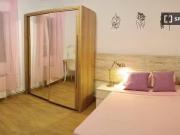 ¡Recién llegado! Se alquila habitación en piso de 4...