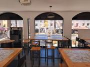 Unidade comercial à venda, em uma localização...