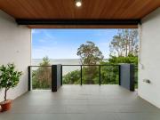 Uninterrupted Bayfront Luxury Effortless Apartment...